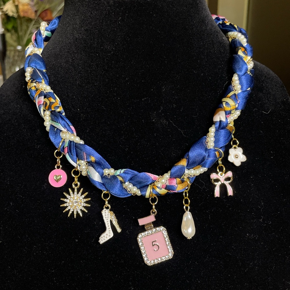 🌸🤍Stunning Handcrafted Scarf Necklace with Pearls & Chic Charms - One-of-a-Kind!